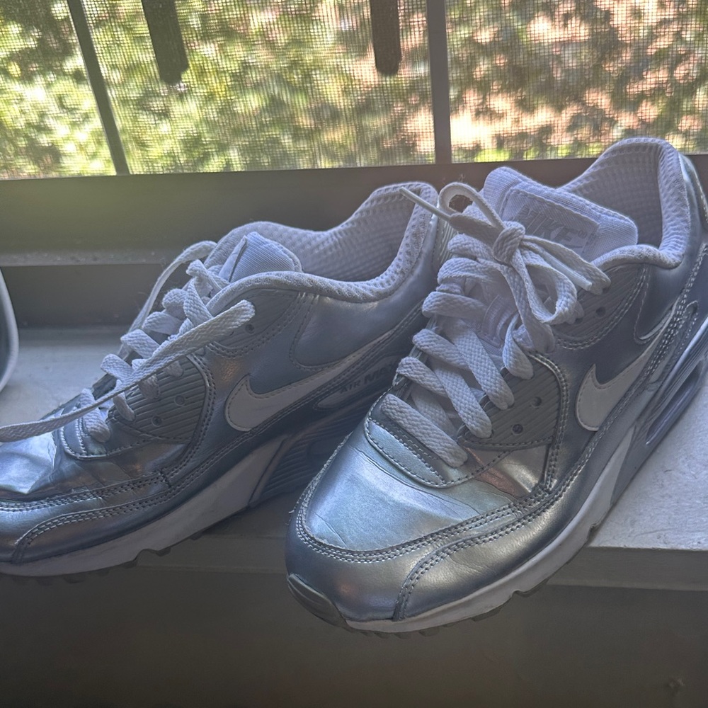 Nike air Women's Metallic Silver Sneakers